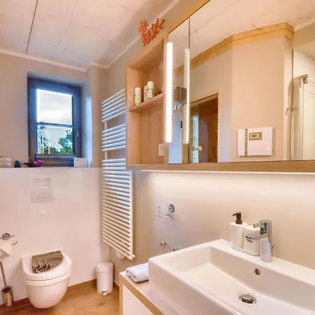 Grosse Lage 16 Klein Stresow Ruegen By Ruyastay Tatil Evi Putbus