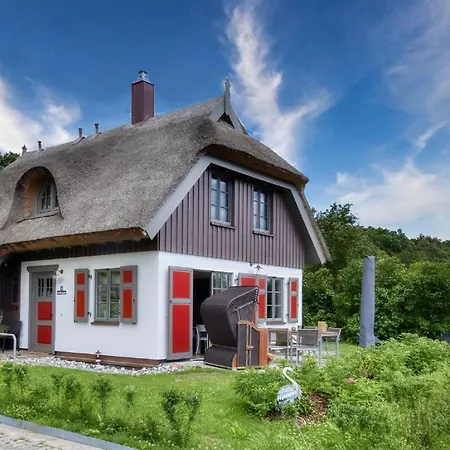 Grosse Lage 16 Klein Stresow Ruegen By Ruyastay Holiday home *