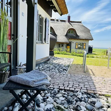 Grosse Lage 16 Klein Stresow Ruegen By Ruyastay *