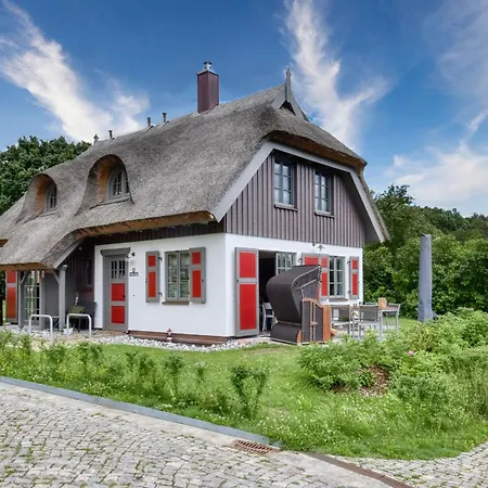 Ferienhaus Große Lage 16 Klein Stresow Rügen By Ruyastay *
