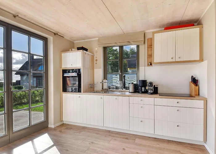 Ferienhaus Große Lage 16 Klein Stresow Rügen By Ruyastay Putbus